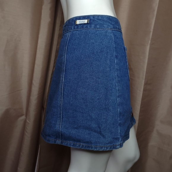 Brandy Melville Women's Jean Skirt - Size: 28 - Color: Blue - NWOT - Picture 5 of 9